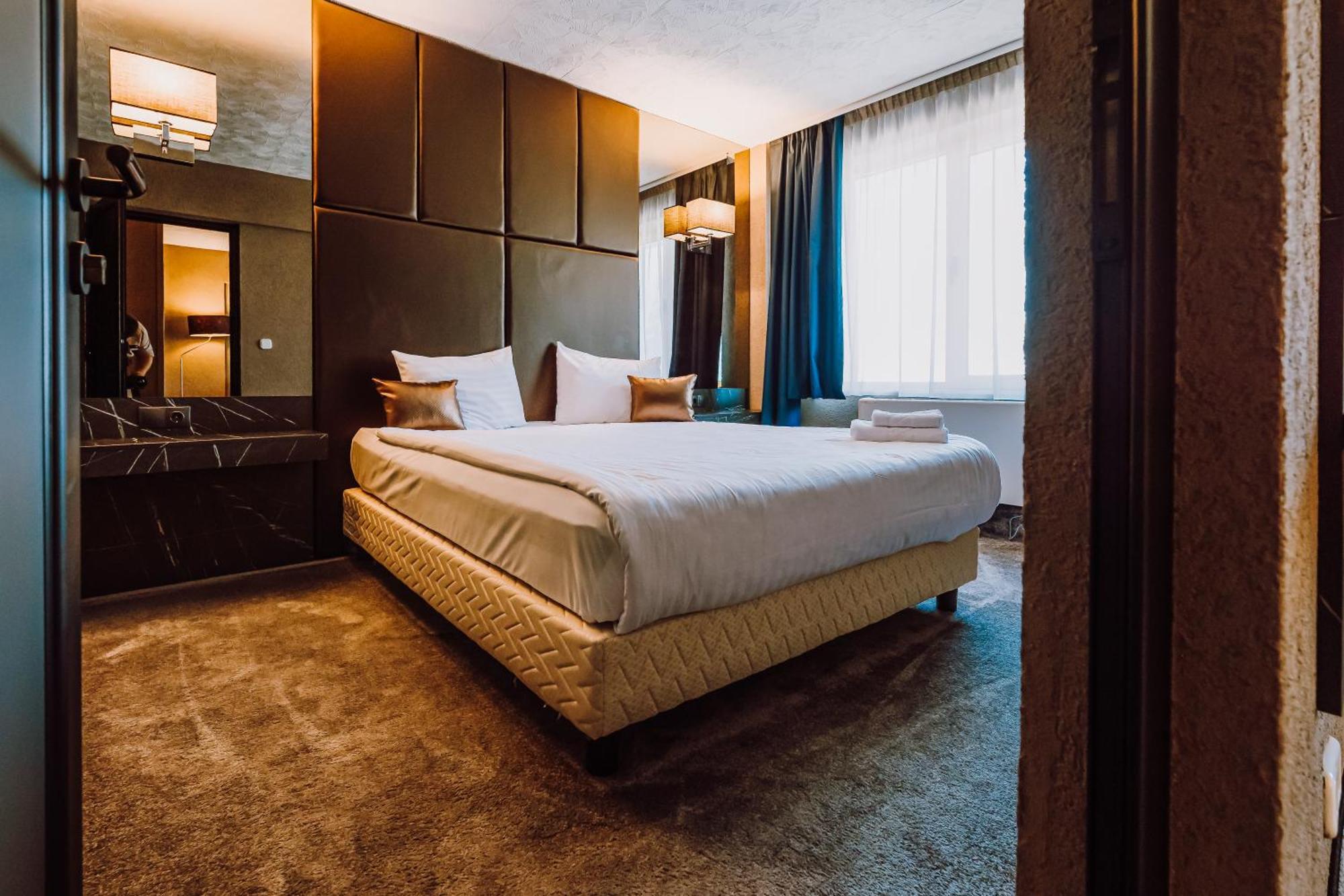 Hotel Ciao Targu-Mures Bagian luar foto