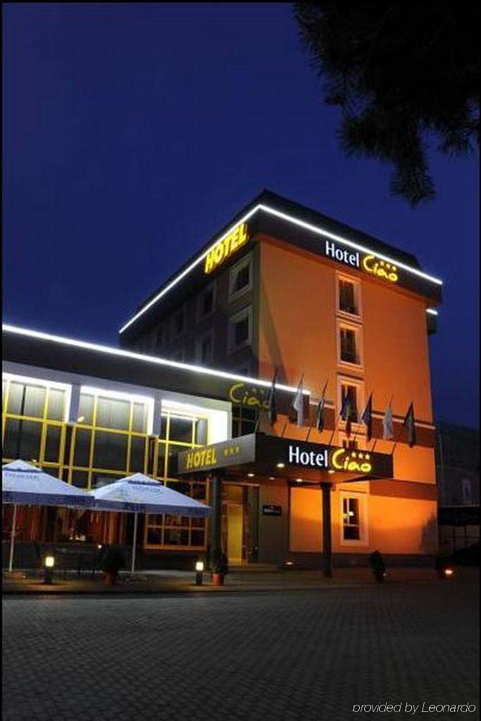Hotel Ciao Targu-Mures Bagian luar foto