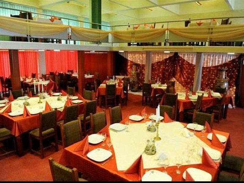Hotel Ciao Targu-Mures Bagian luar foto