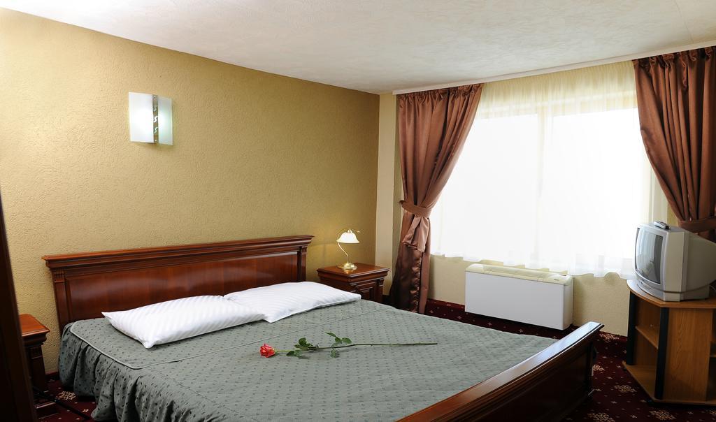 Hotel Ciao Targu-Mures Bagian luar foto