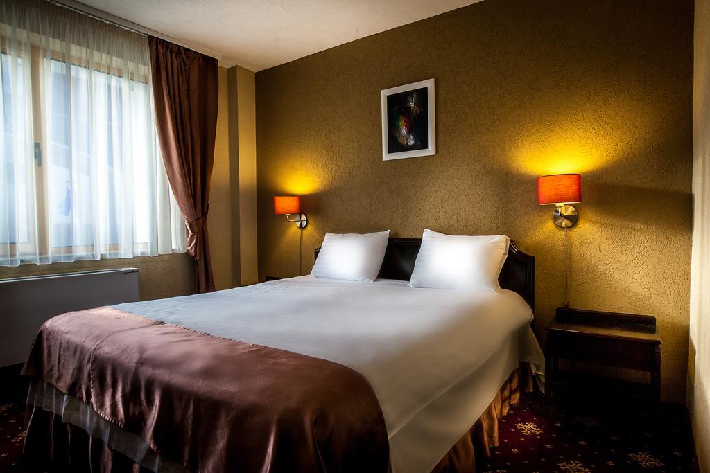 Hotel Ciao Targu-Mures Bagian luar foto