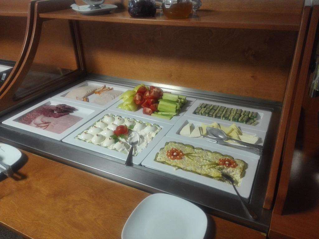Hotel Ciao Targu-Mures Restoran foto